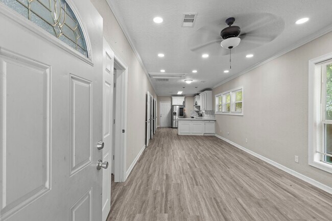311 7th Ave N