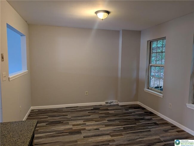 Photo - 2918 Rhonda Ln