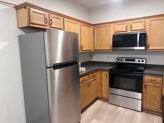 Photo - 905 NE Deer Creek Rd Unit 905 Deer Creek Dr