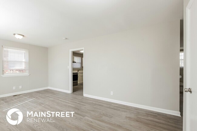 Photo - 1913 Finchley Dr