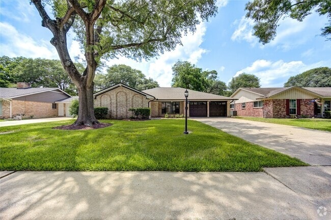 Building Photo - 1719 Bowline Rd Rental