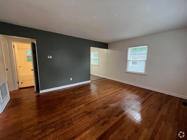 Building Photo - Lupton offers mixture of style, comfort an... Rental
