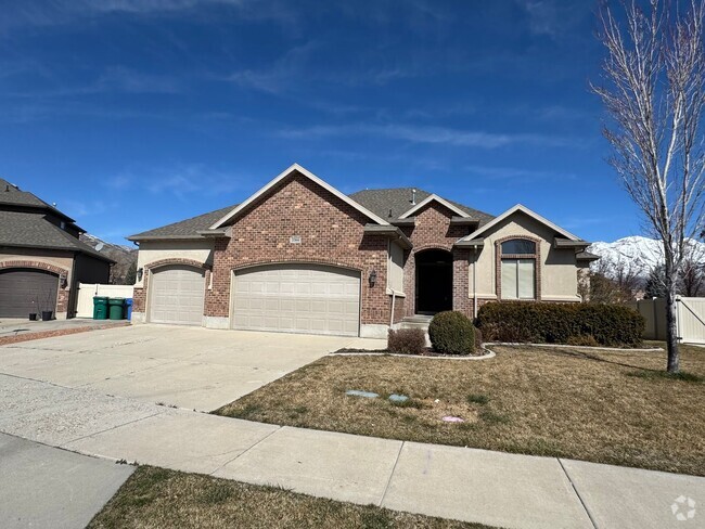 Building Photo - 3 bedroom 2 bath home in Lehi