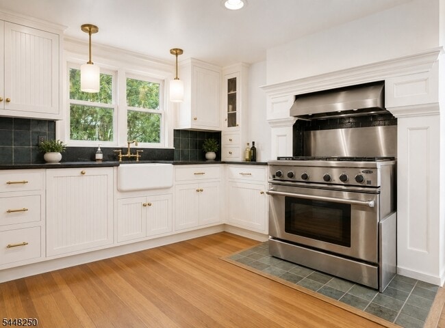 Photo - 28 Franklin Pl