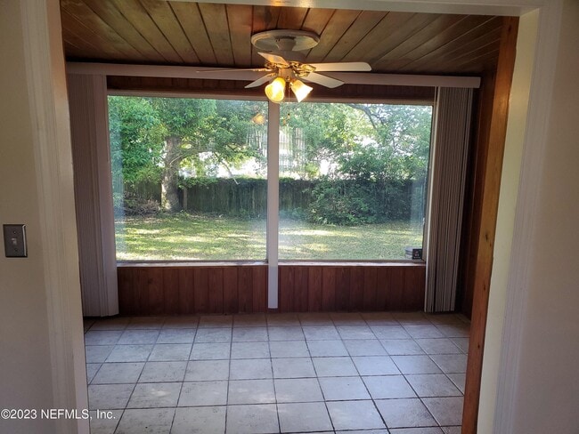Photo - 5040 Palmer Ave