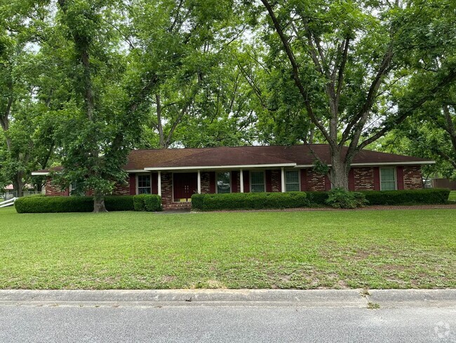 Building Photo - 2504 Mahan Dr Rental