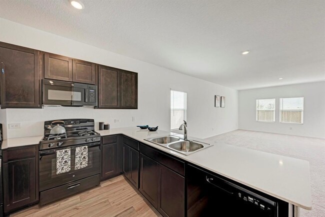 Photo - 526 Thunderstorm Ave