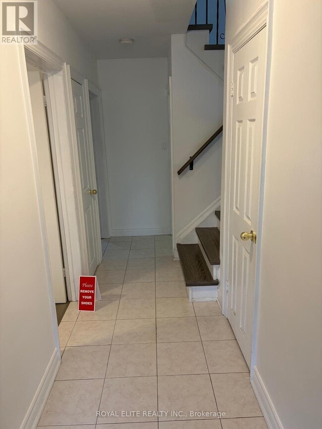 Photo - 20 Shrewsbury Square