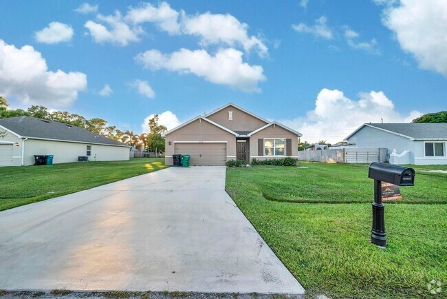 Building Photo - 2538 SE Rock Springs Dr Rental