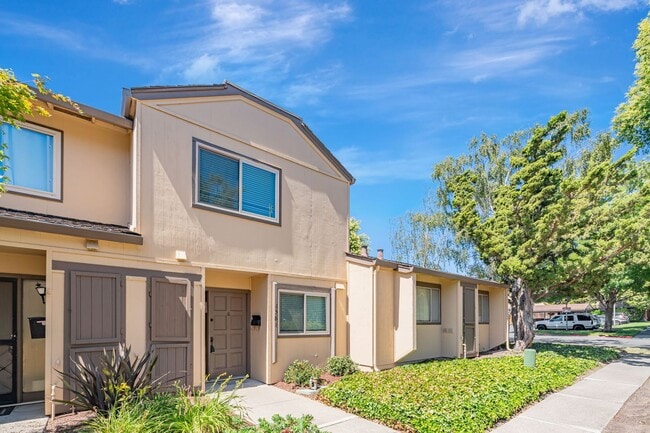 2 Story Townhome - 2 Story Townhome