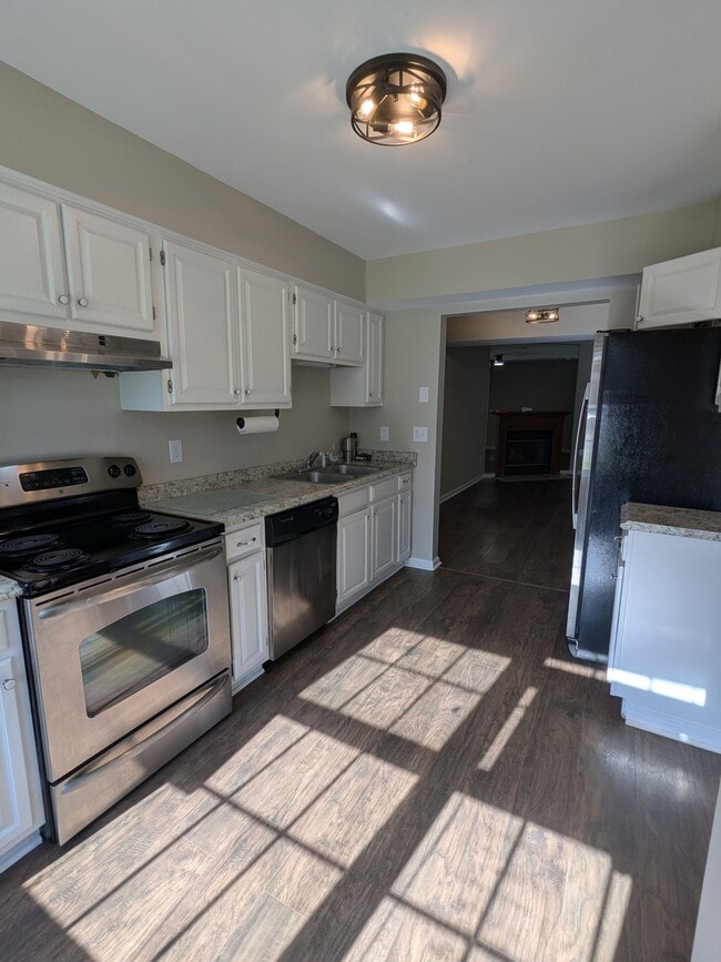 Photo - 105 Heather Way