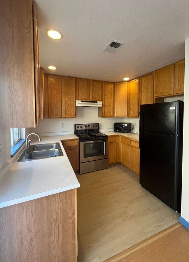 Photo - 911 Tulip St