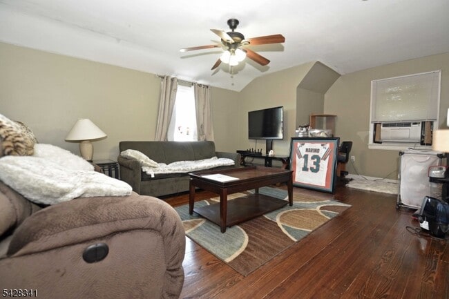 Photo - 176 Harding Pl Unit 2