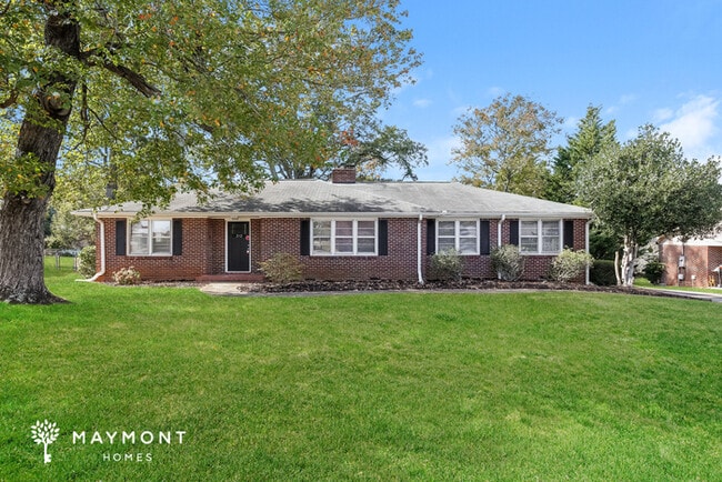 Cute 3 Bedroom Spartanburg Home! - Cute 3 Bedroom Spartanburg Home!