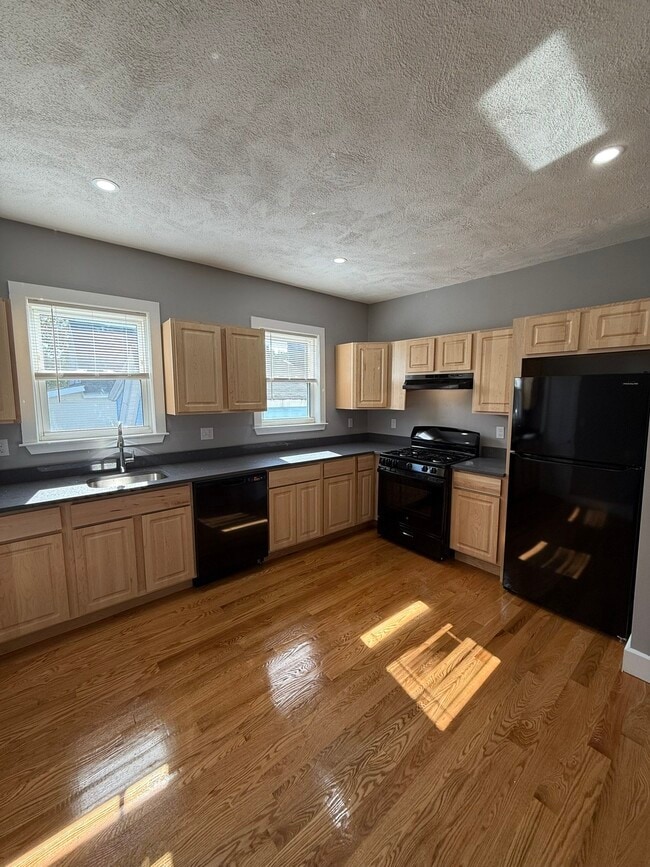17 Marcy Rd Unit 2
