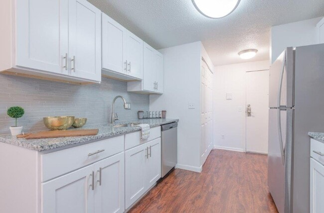 Kings Court Manor Apartment Homes