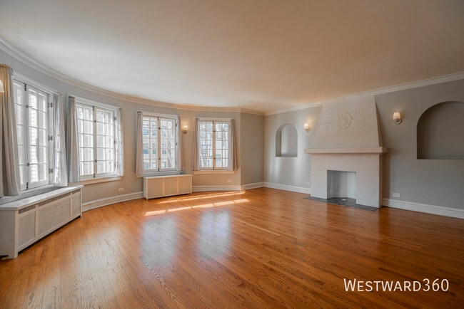 Photo - 7447 N Hoyne-2 Unit 2