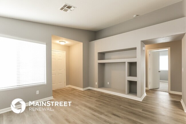 Photo - 8619 W College Dr