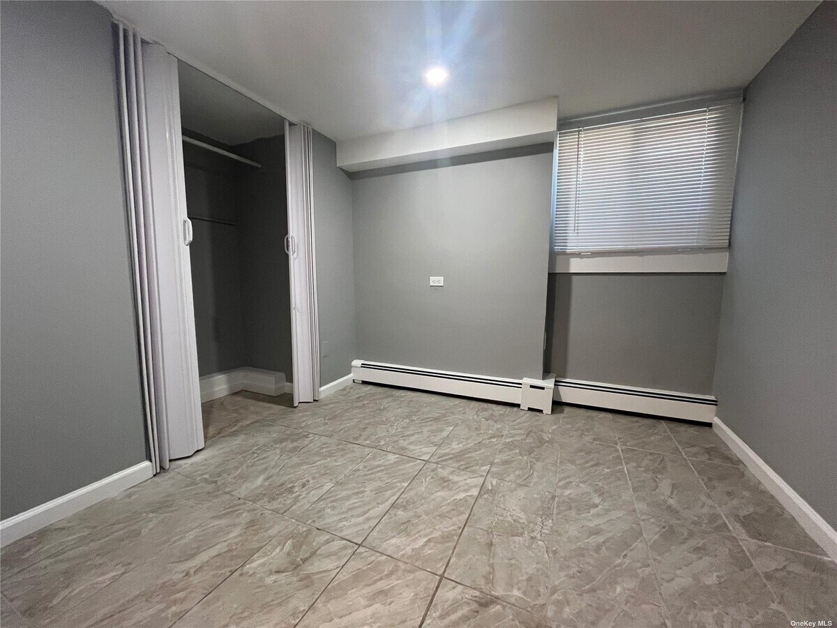 Photo - 61 Fulton St