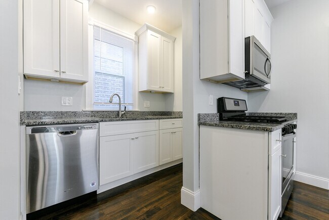 107 Harrishof St Unidad 2