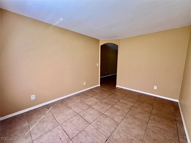 Photo - 1104 Bermar St