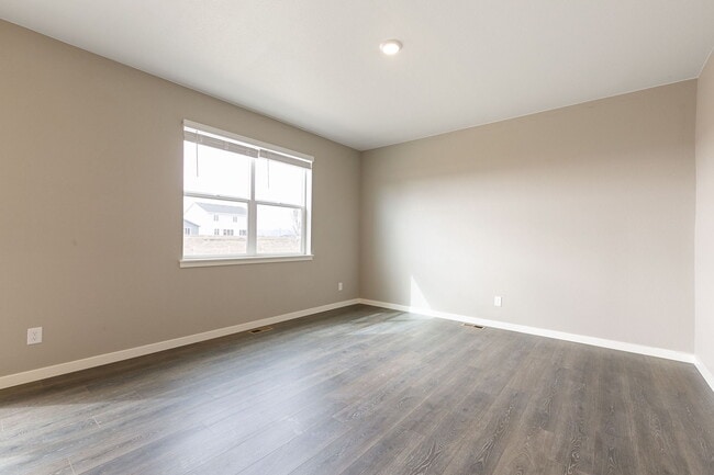 Photo - 1939 Knobby Pine Dr