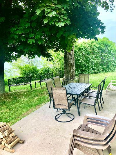 Photo - 610 Riverside Dr