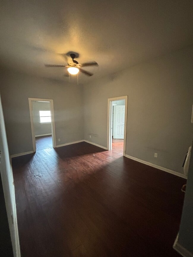 403.5 Egan St