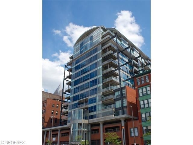 Building Photo - 701 W Lakeside Ave Unit #1002