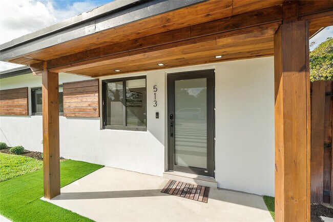 Photo - 513 NW 17th Ave