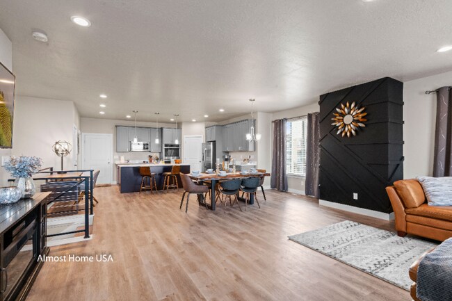 572 Lewski Ln