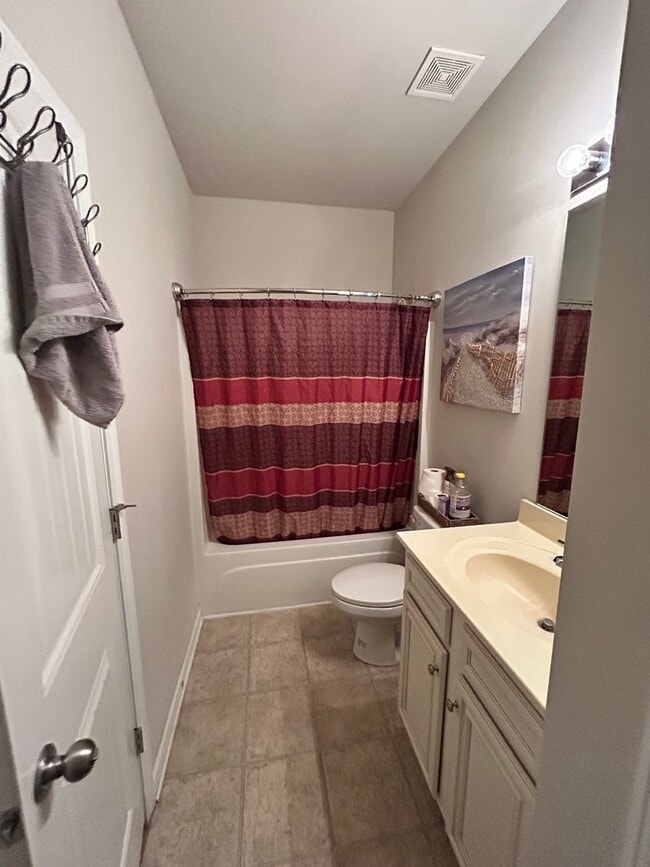 Photo - Fully Furnished Suite for Rent in Seven Hi... Unit 3-38 #1 - 3-38 #1