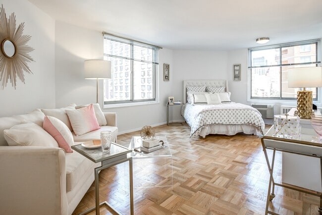 Photo - Kips Bay Court