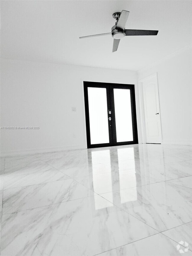 Building Photo - 9128 SW 157th Avenue Rd Unit 0 Rental