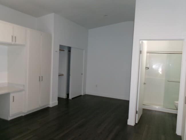 Photo - R02-462-MF Unit 00005949
