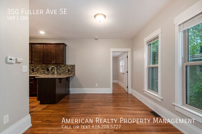 Photo - 350 Fuller Ave SE