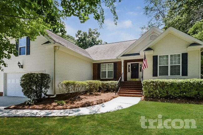 Building Photo - 136 Tanners Mill Rd