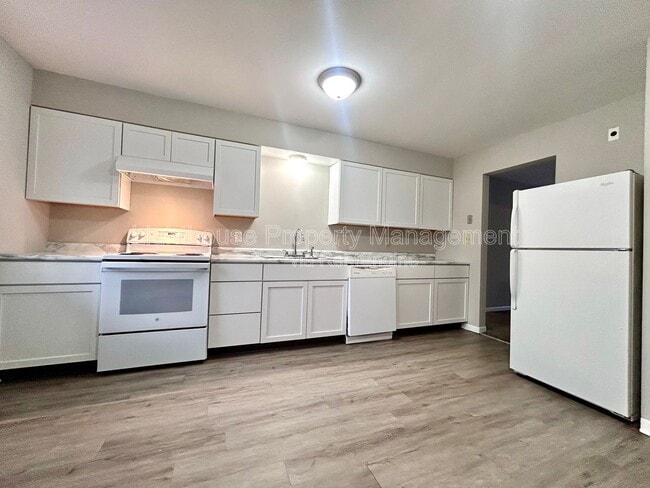 Photo - 2235 29th St SW Unidad 1