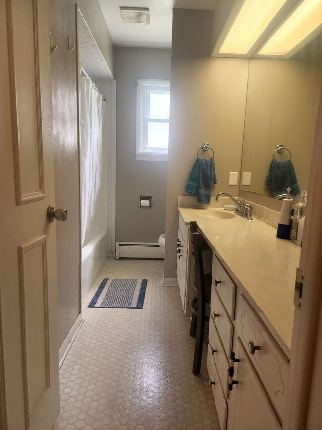 Photo - 319 N Warren Ave Unit 319 N Warren Ave #1