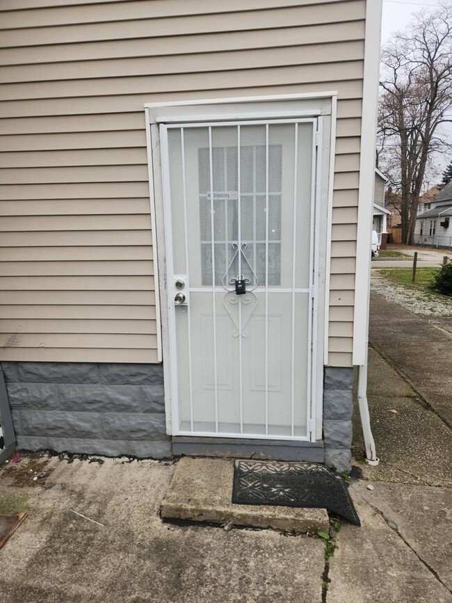 Photo - 2231 W 104th St Unit 3