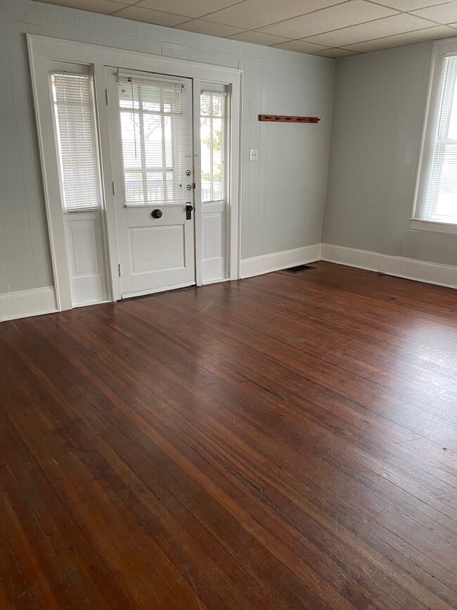 Photo - 220 W End Blvd Unidad 220