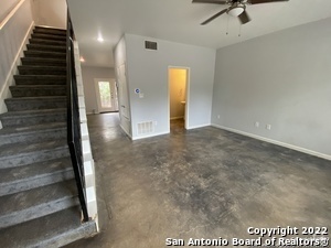 Building Photo - 527 S Olive St Rental