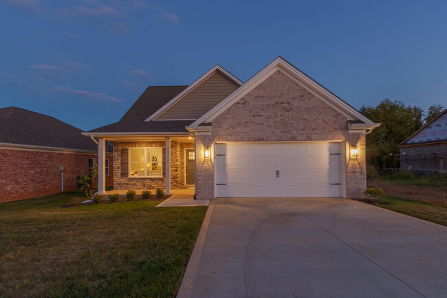 Photo - 124 White Pine Ct House