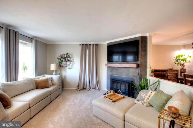Photo - 708 Kings Croft Dr