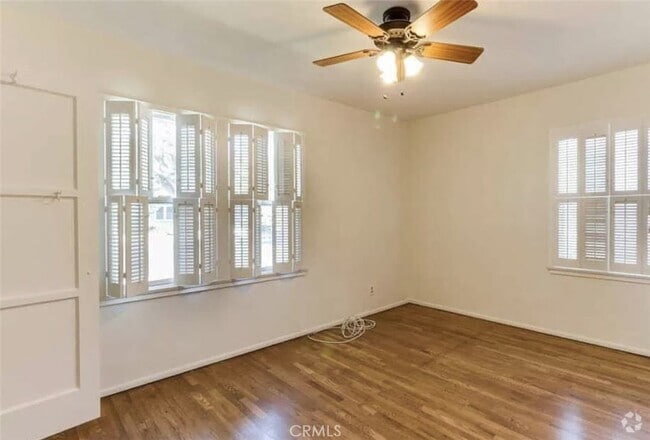 Building Photo - 5246 Beeman Ave Rental
