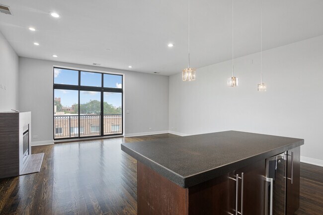 Photo - 1412 W Morse Ave Unit 4B