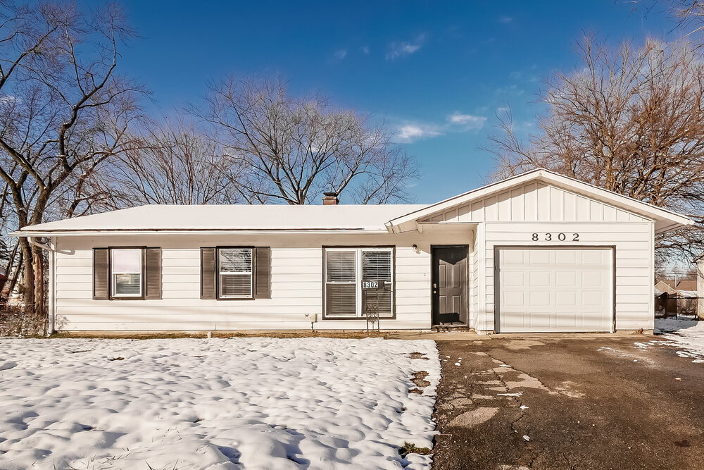 Photo - 8302 42nd St