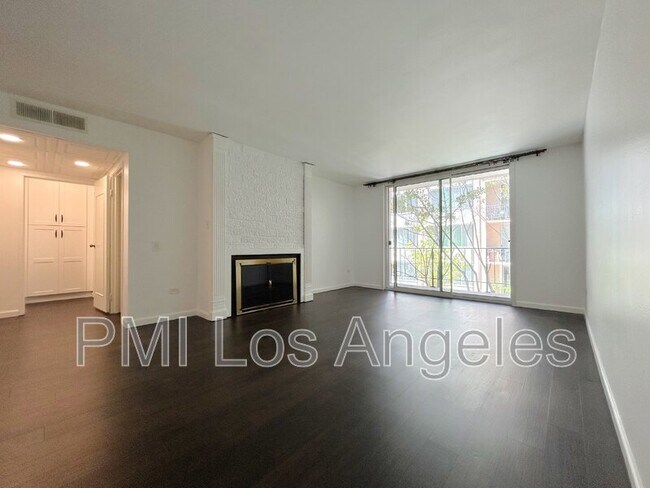 Photo - 421 La Fayette Park Pl Unidad Apt 313