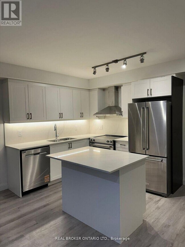 Photo - 58 Lakeside Ter Unit 802