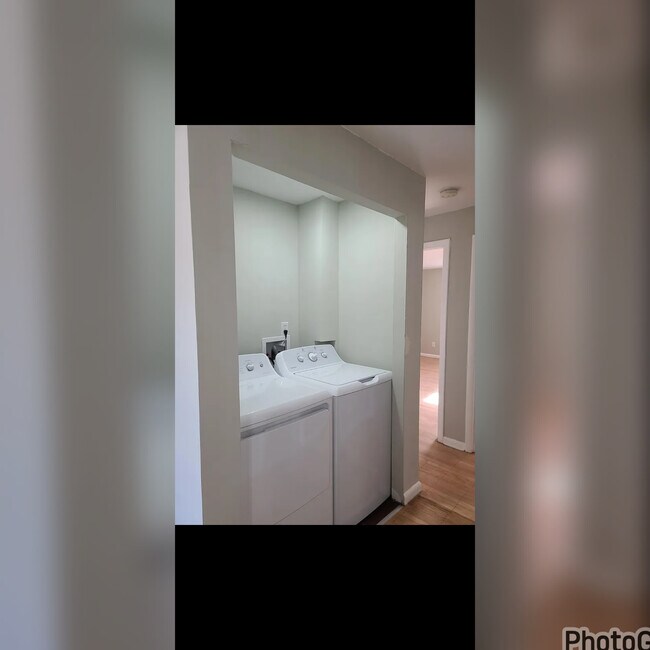 Photo - 3326 Primrose Rd Unit 1